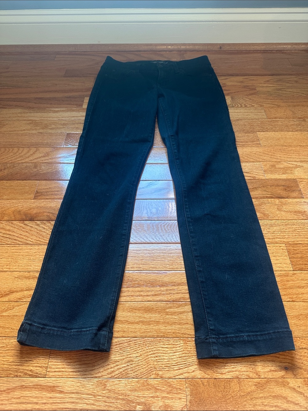 Level 99 Women’s Black Straight-Leg Jeans